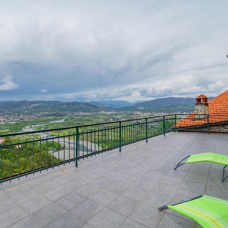 Comfy & Roomy Apt - View On The Ligurian Hills! Vezzano Ligure Exterior photo