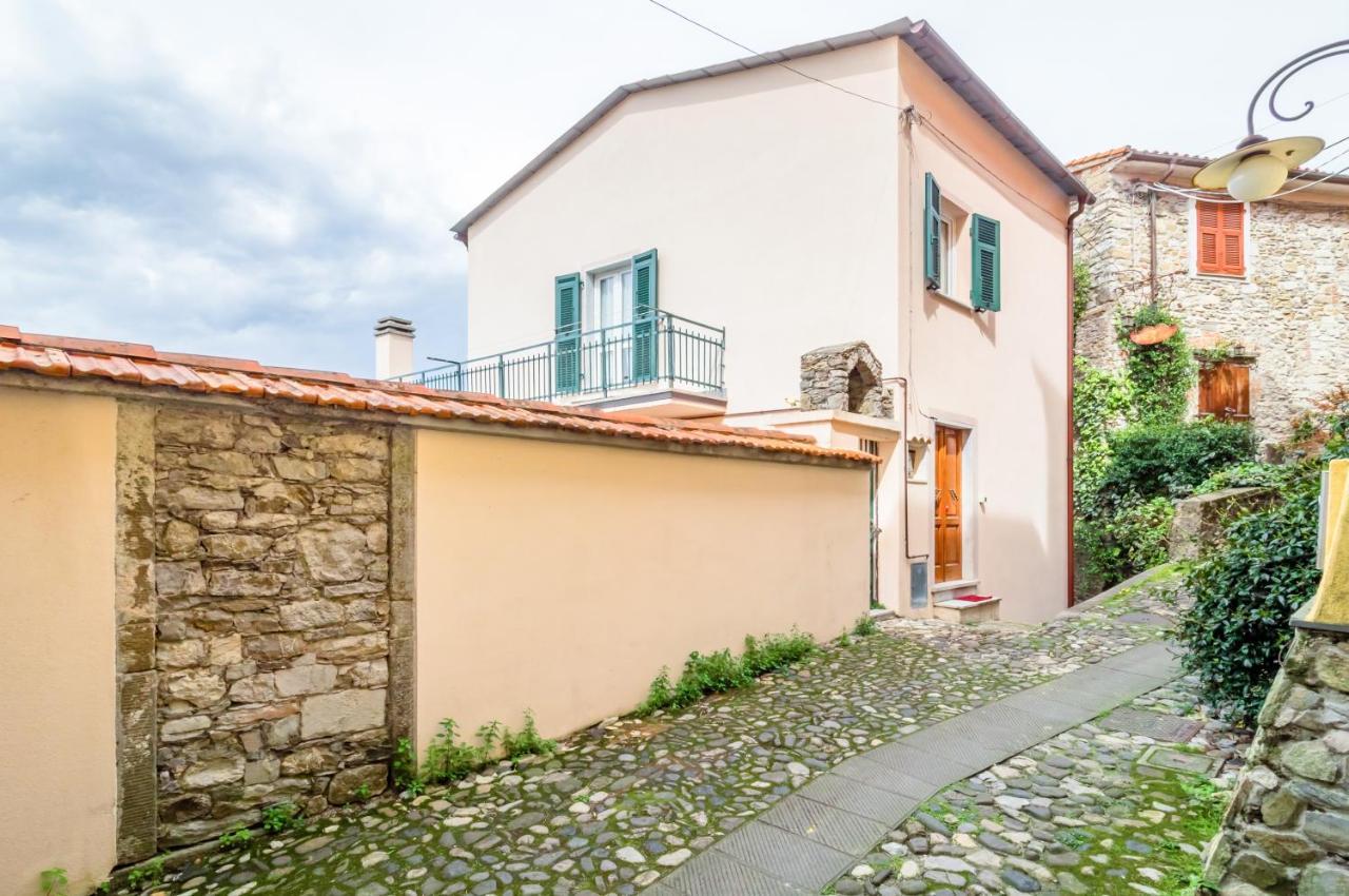 Comfy & Roomy Apt - View On The Ligurian Hills! Vezzano Ligure Exterior photo